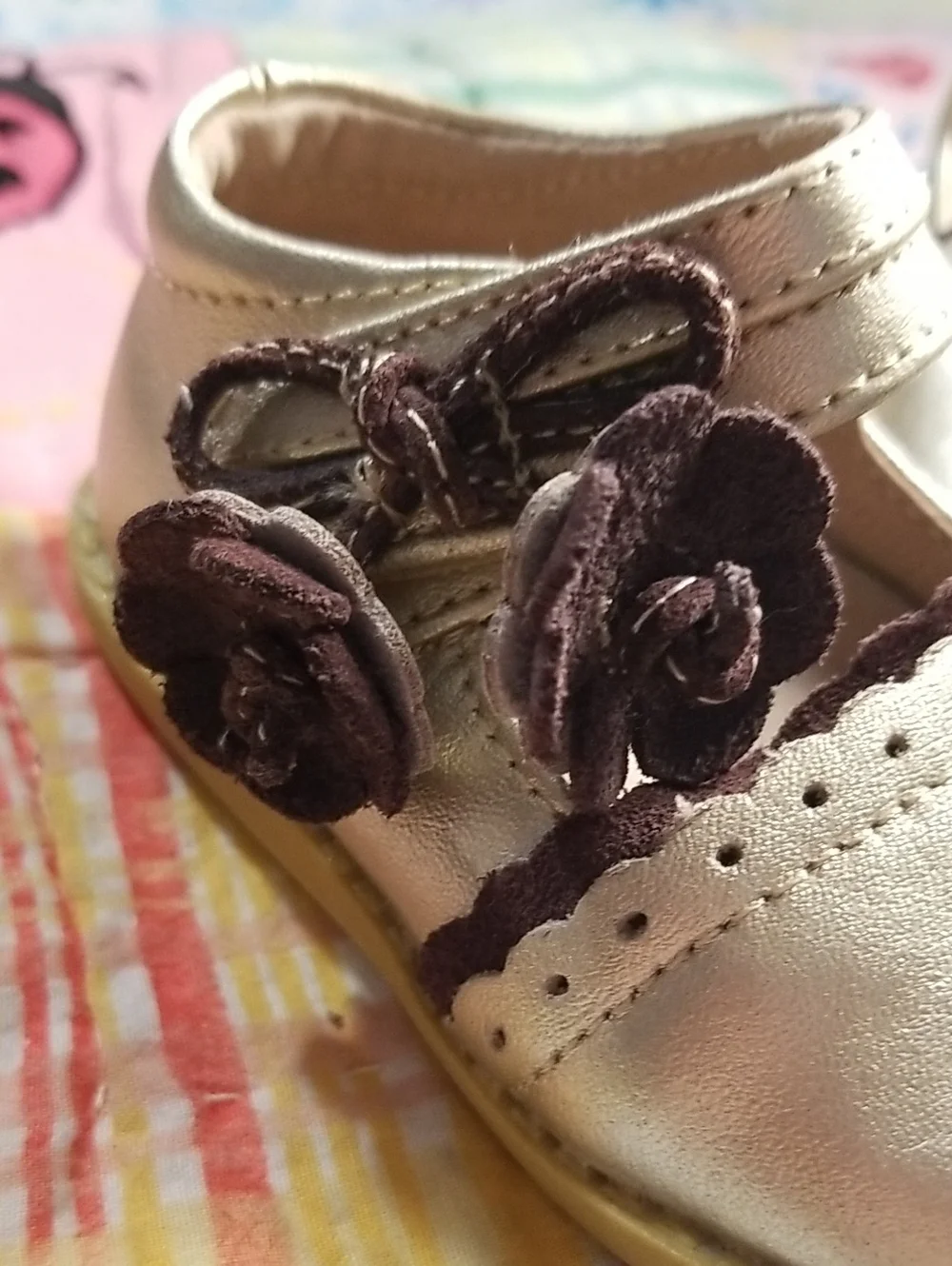Livie & Luca Metallic Gold Mary Janes with Brown Flower Accents Size 4 Merry Bel